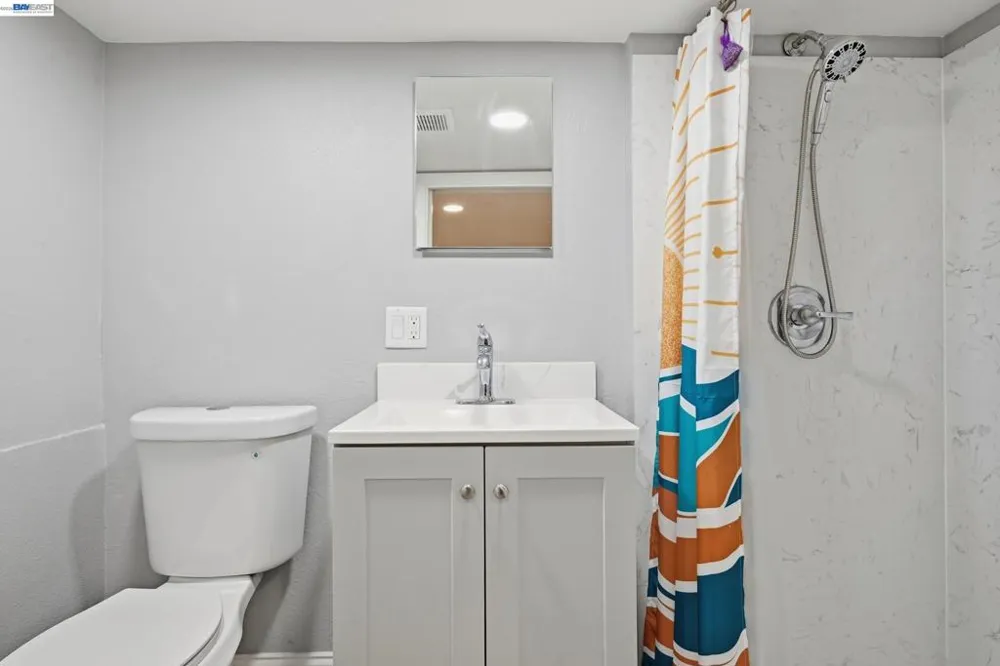 17119 Rolando Ave Castro Valley, CA 94546