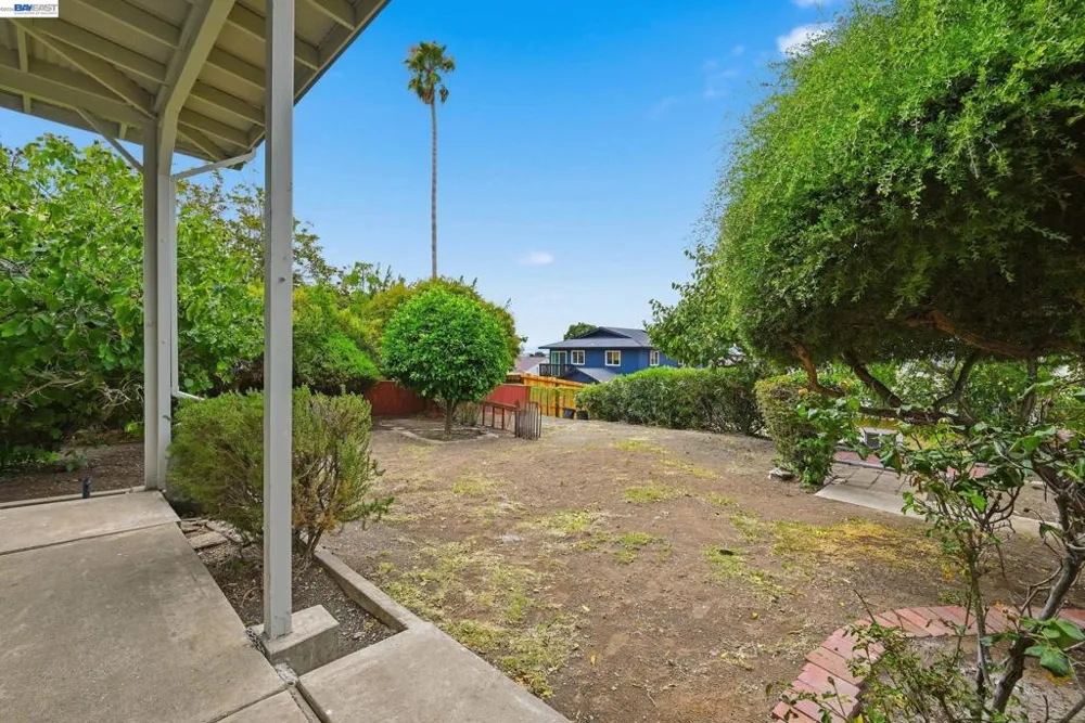 17119 Rolando Ave Castro Valley, CA 94546