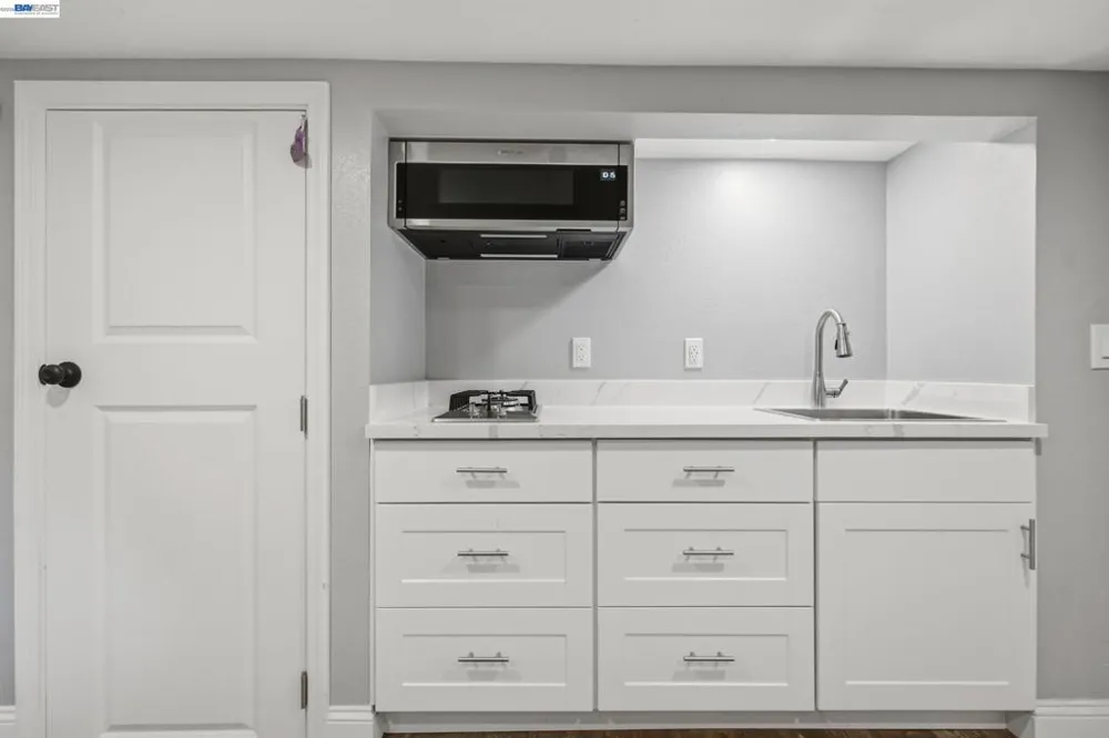 17119 Rolando Ave Castro Valley, CA 94546