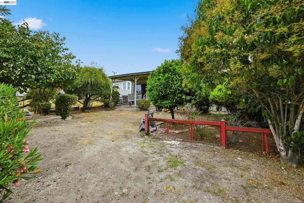 17119 Rolando Ave Castro Valley, CA 94546