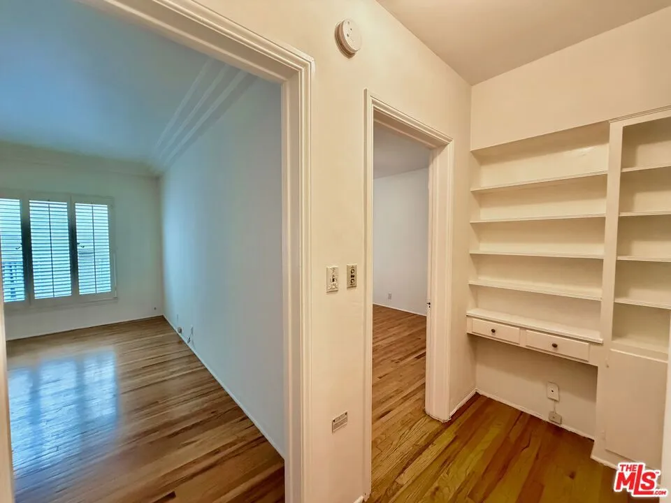 8472 Fountain Avenue West Hollywood, CA 90069