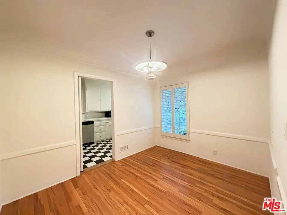 8472 Fountain Avenue West Hollywood, CA 90069