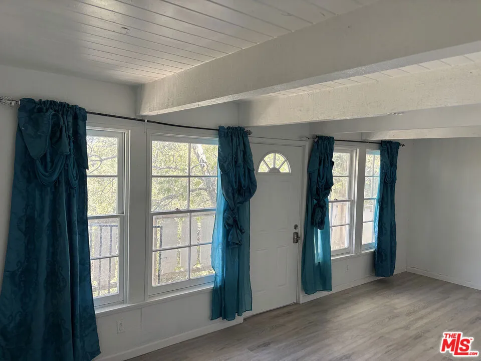 1327 Evergreen Lane Lake Arrowhead, CA 92352