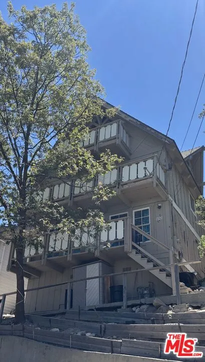 1327 Evergreen Lane Lake Arrowhead, CA 92352