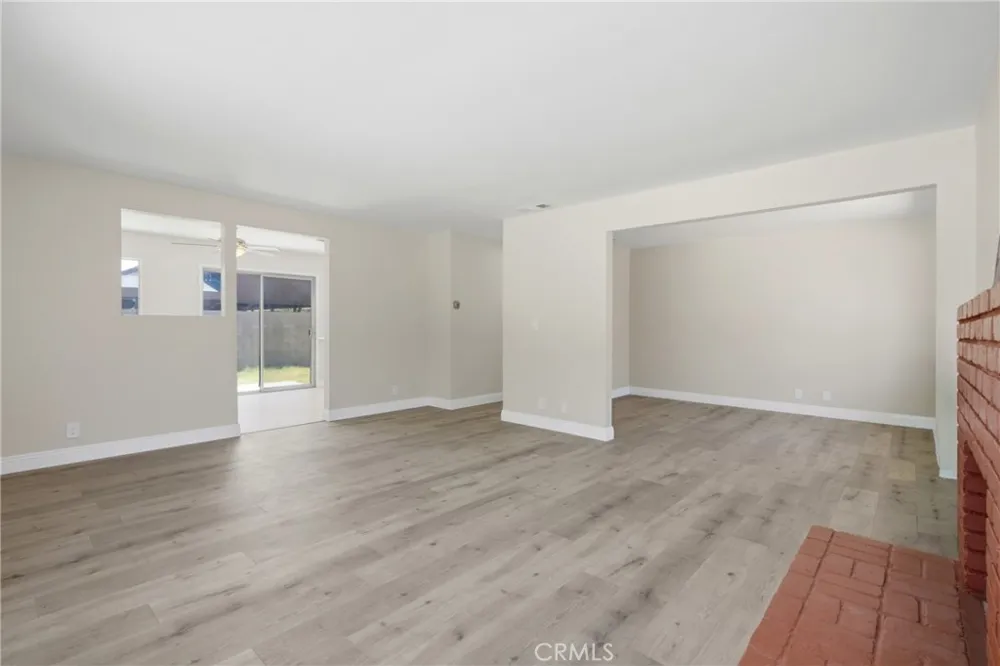 13370 Earl Baldwin Park, CA 91706