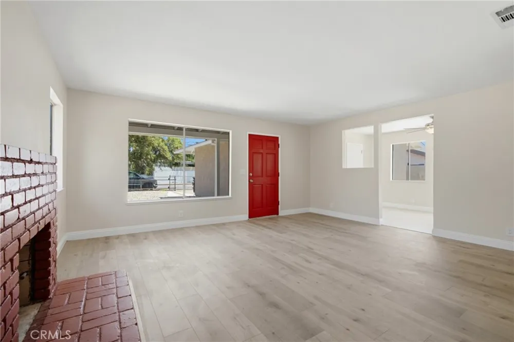 13370 Earl Baldwin Park, CA 91706