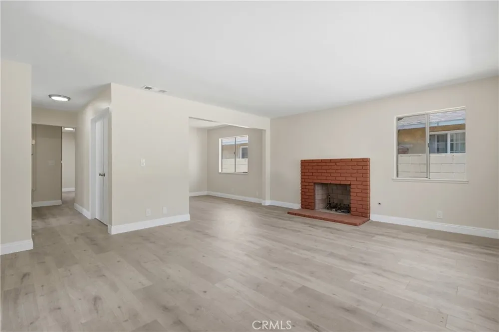 13370 Earl Baldwin Park, CA 91706