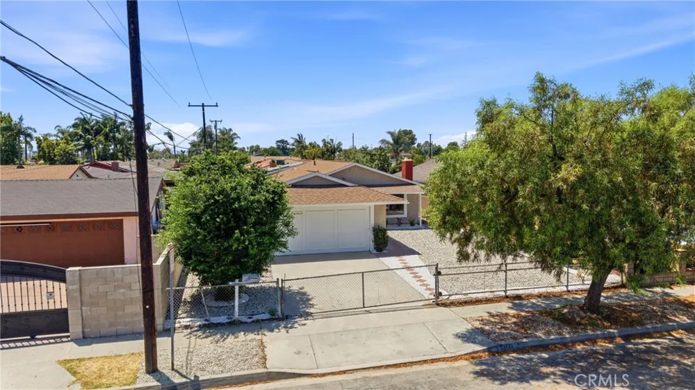 13370 Earl Baldwin Park, CA 91706