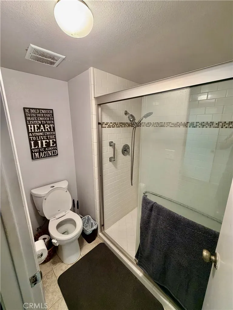 22111 Apache Lake Forest, CA 92630