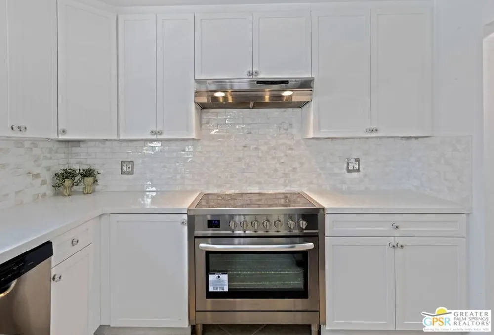 1181 E Estio Circle Palm Springs, CA 92262
