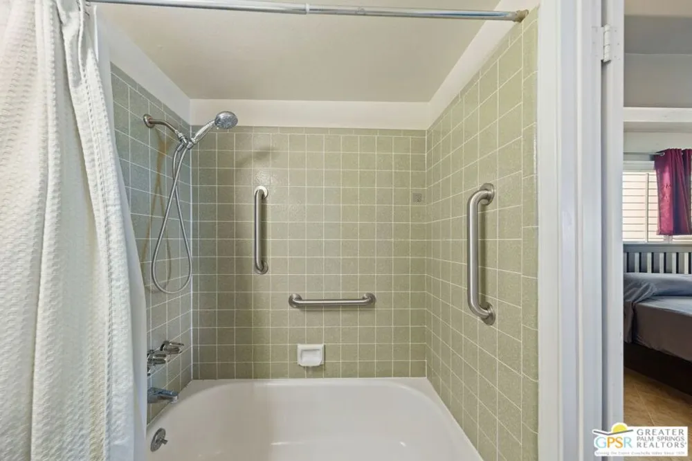 1181 E Estio Circle Palm Springs, CA 92262
