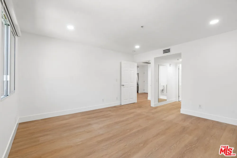 16100 W Sunset Boulevard #201 Pacific Palisades, CA 90272
