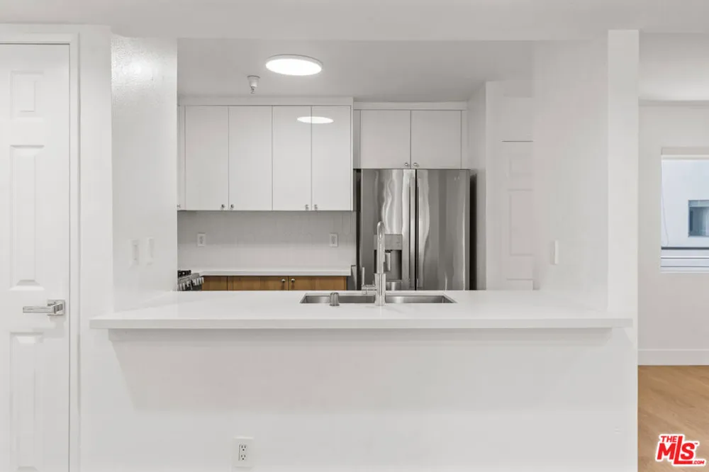 16100 W Sunset Boulevard #201 Pacific Palisades, CA 90272