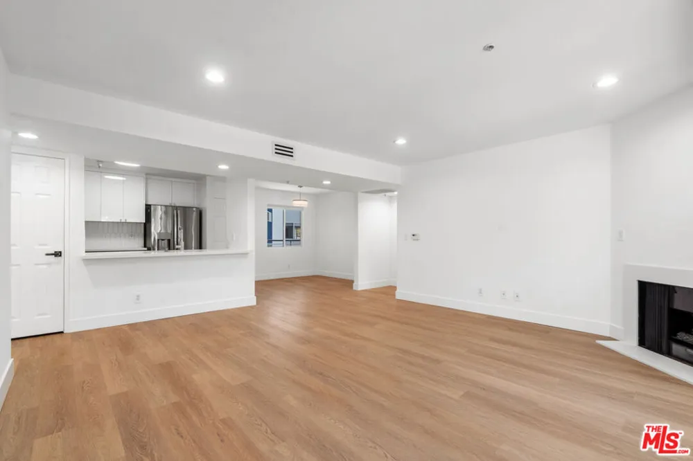 16100 W Sunset Boulevard #201 Pacific Palisades, CA 90272
