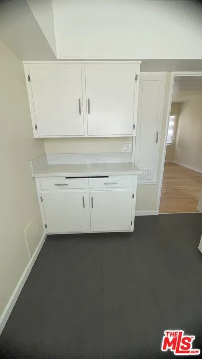 1044 2nd Street #B Santa Monica, CA 90403