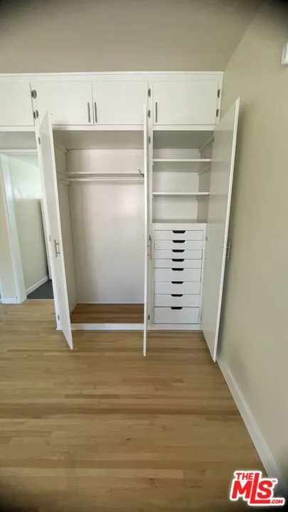 1044 2nd Street #B Santa Monica, CA 90403