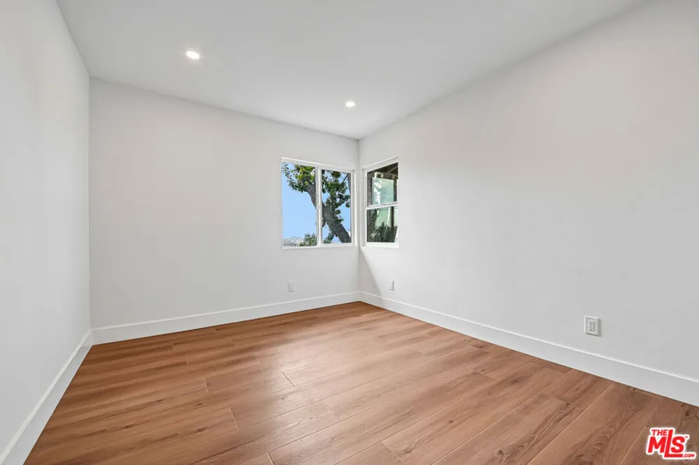 1459 Avenue 57 Los Angeles, CA 90042