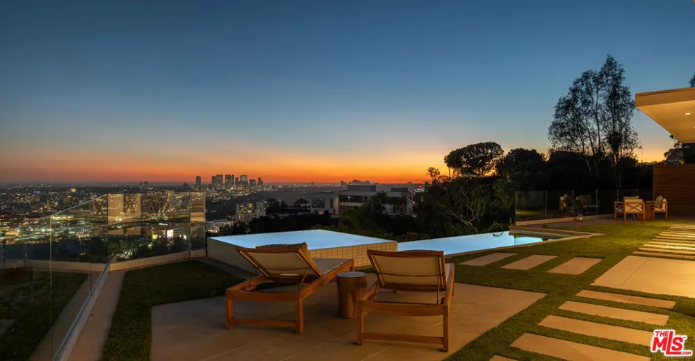 8515 Hedges Way Los Angeles, CA 90069