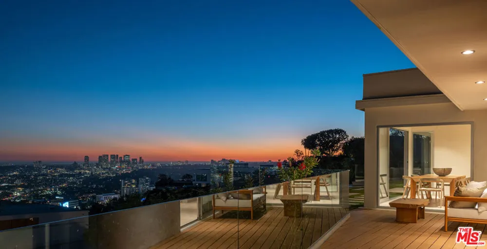 8515 Hedges Way Los Angeles, CA 90069