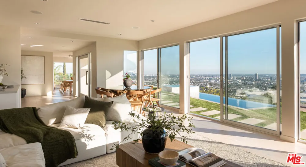 8515 Hedges Way Los Angeles, CA 90069