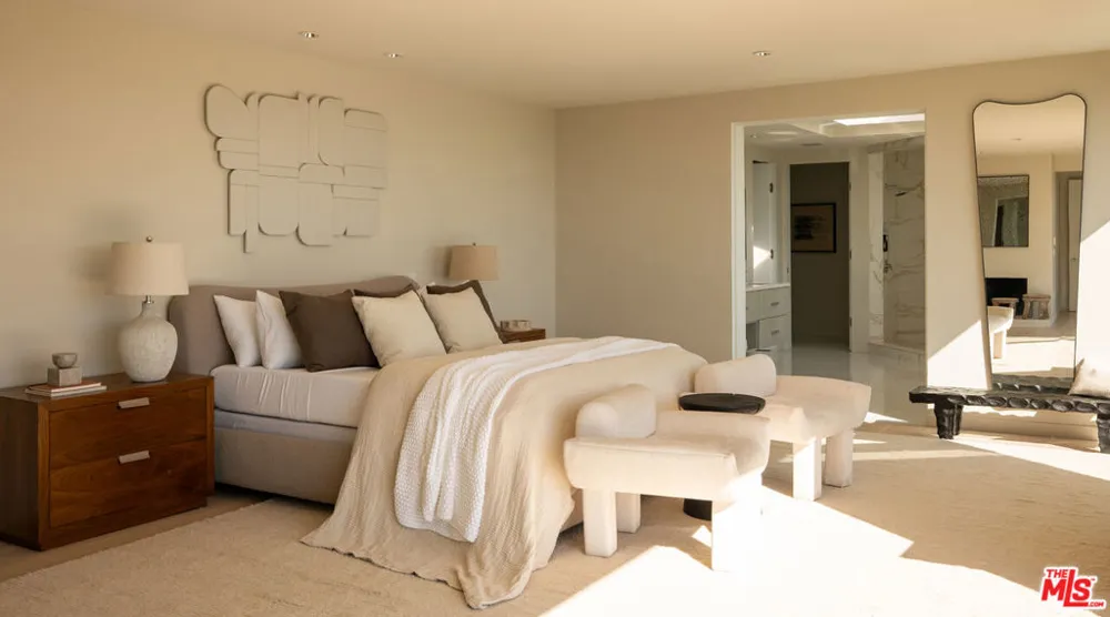 8515 Hedges Way Los Angeles, CA 90069