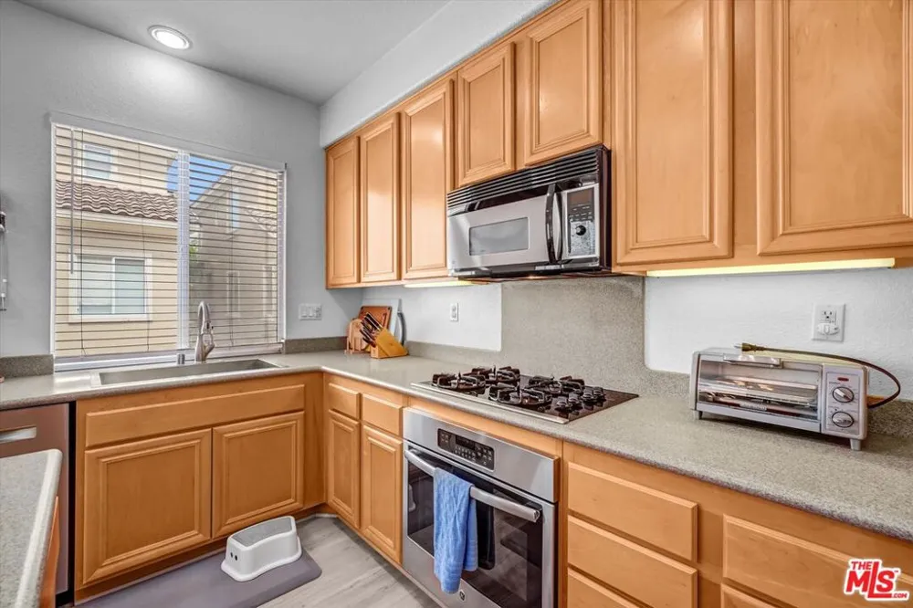 1849 W 213th Street Torrance, CA 90501