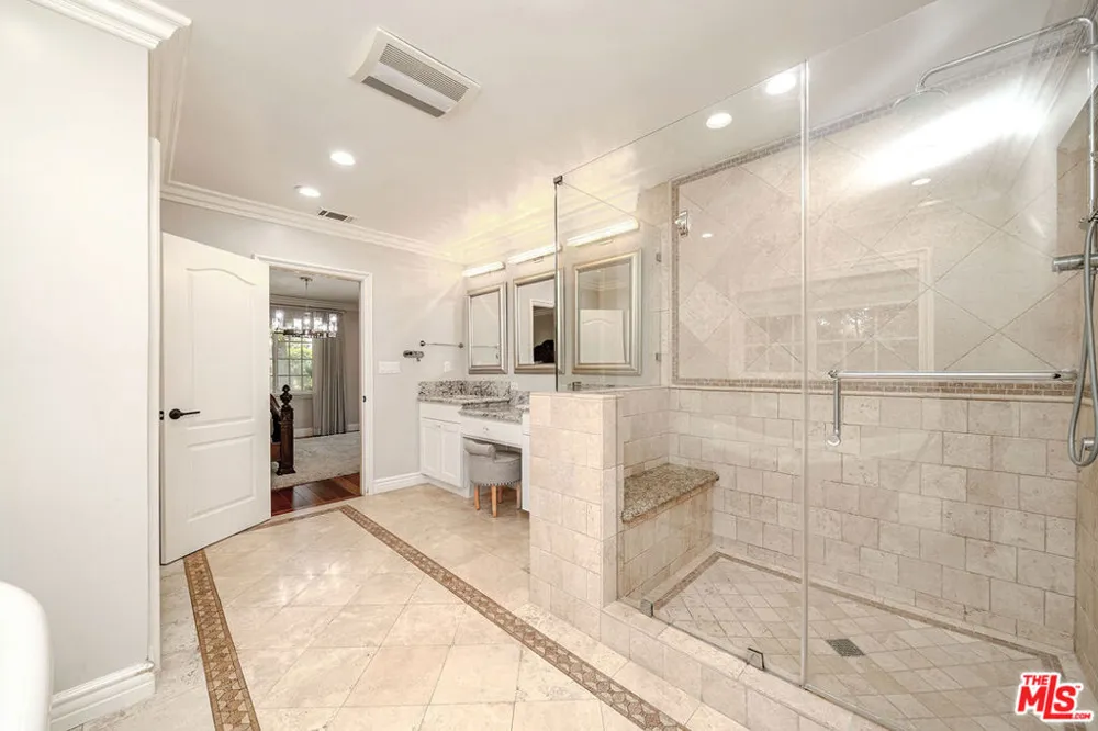 2996 San Pasqual Street Pasadena, CA 91107