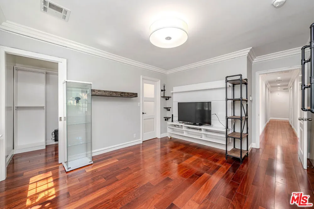 2996 San Pasqual Street Pasadena, CA 91107