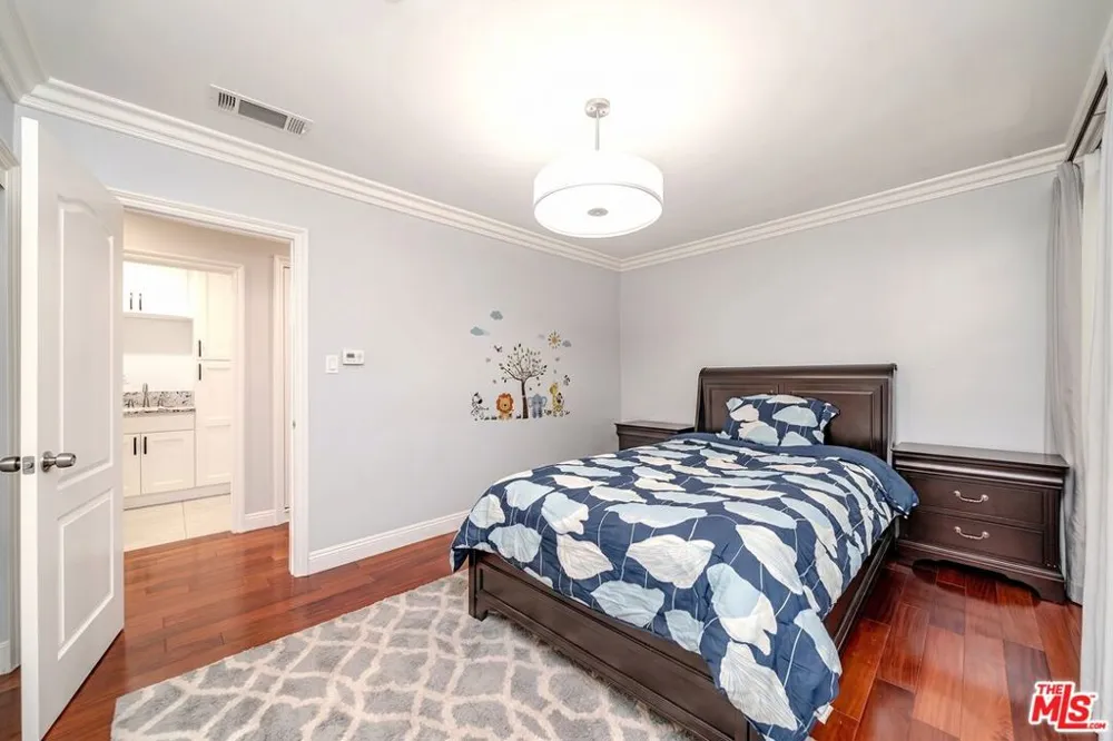 2996 San Pasqual Street Pasadena, CA 91107
