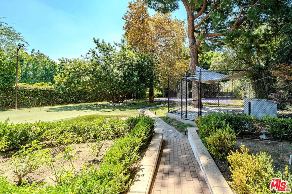 2996 San Pasqual Street Pasadena, CA 91107