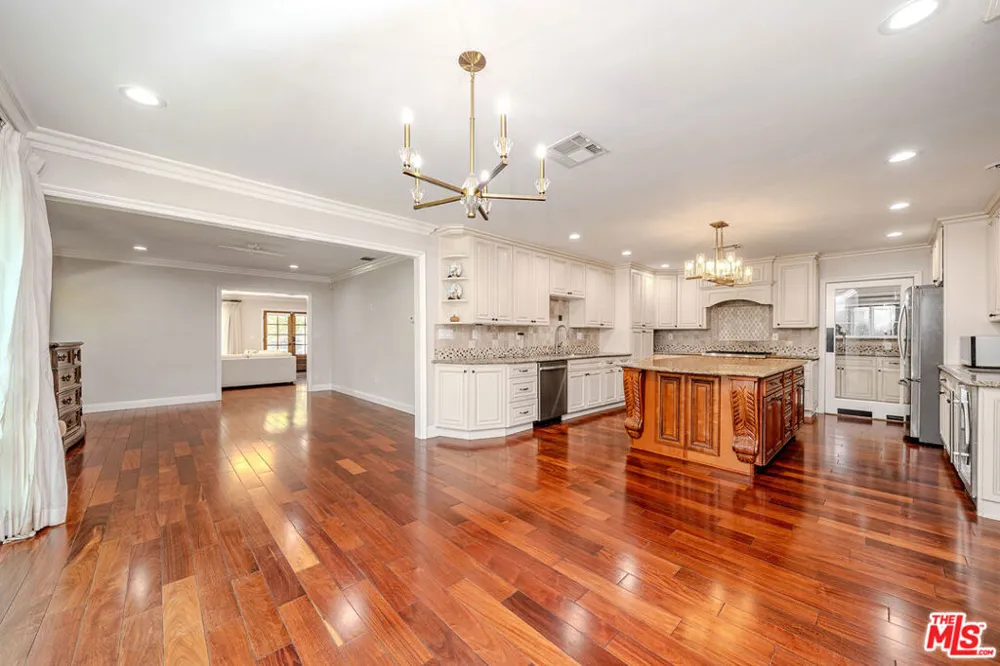 2996 San Pasqual Street Pasadena, CA 91107