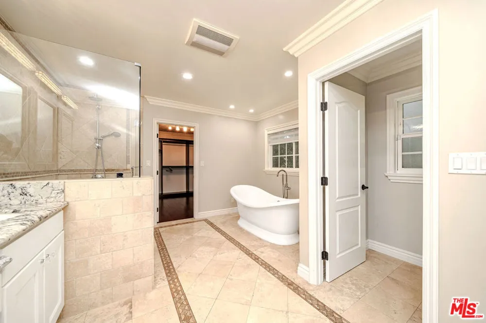2996 San Pasqual Street Pasadena, CA 91107