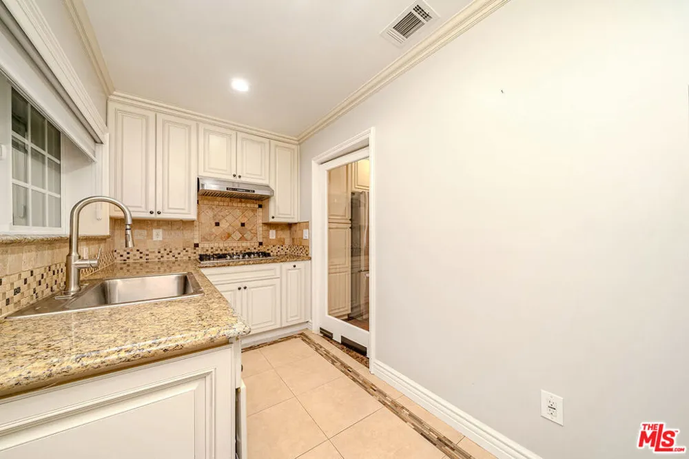 2996 San Pasqual Street Pasadena, CA 91107