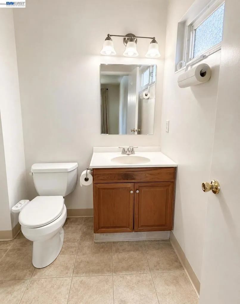3044 Bradshaw San Jose, CA 95148