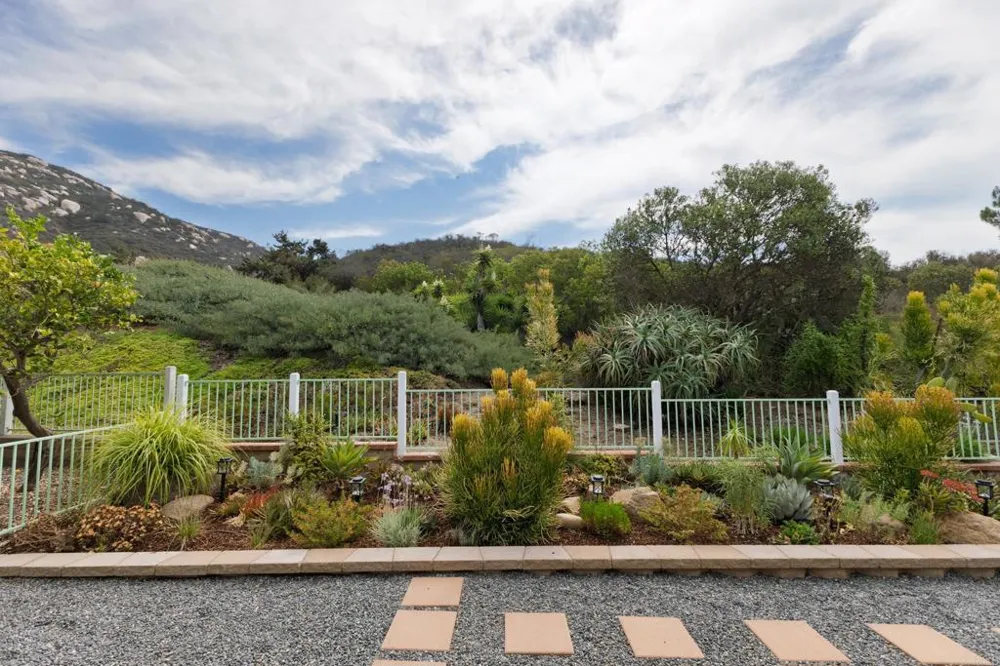 2238 Hilton Head Escondido, CA 92026
