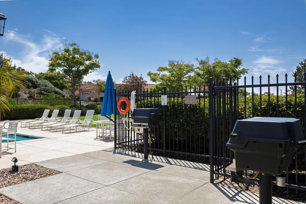 2238 Hilton Head Escondido, CA 92026