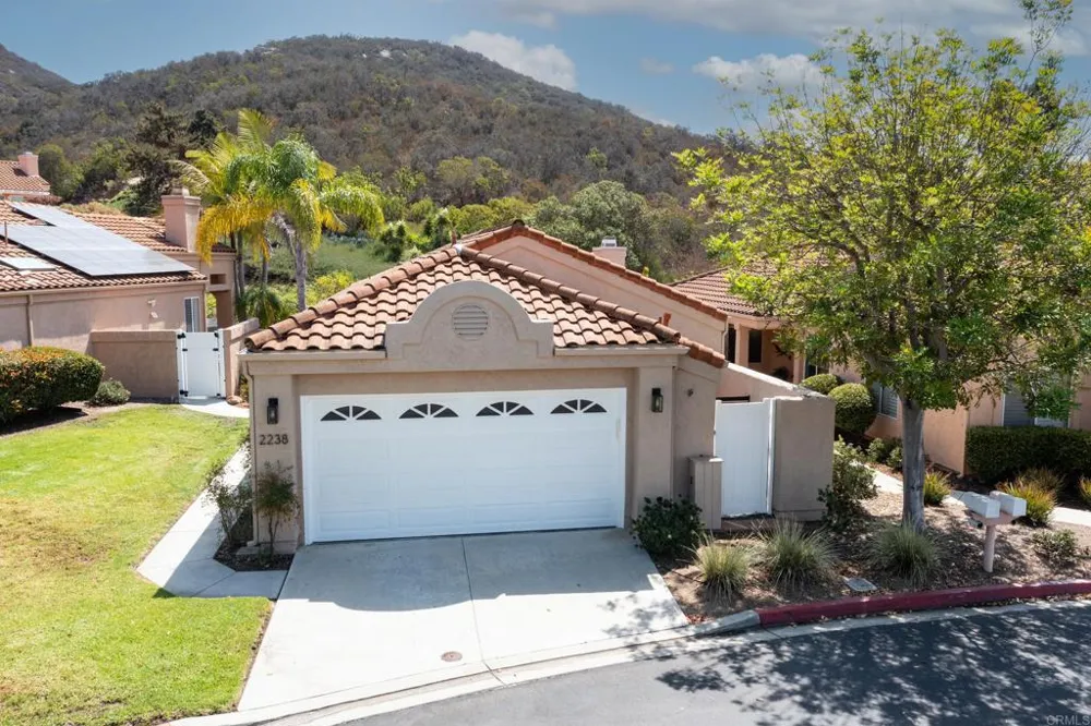 2238 Hilton Head Escondido, CA 92026