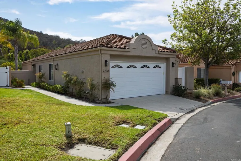 2238 Hilton Head Escondido, CA 92026