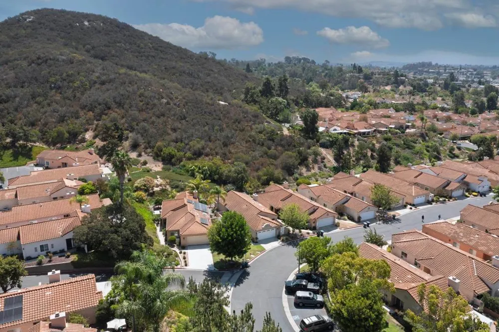 2238 Hilton Head Escondido, CA 92026