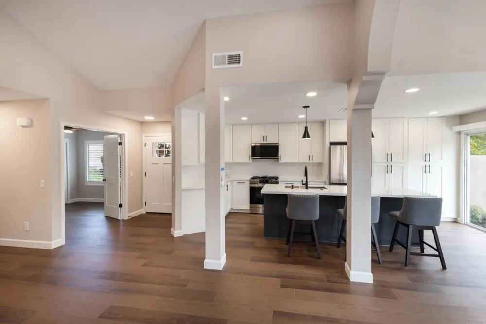 2238 Hilton Head Escondido, CA 92026