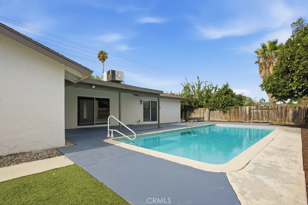 41674 Mayberry Avenue Hemet, CA 92544