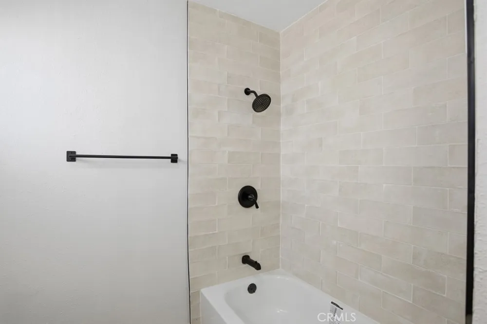 41674 Mayberry Avenue Hemet, CA 92544