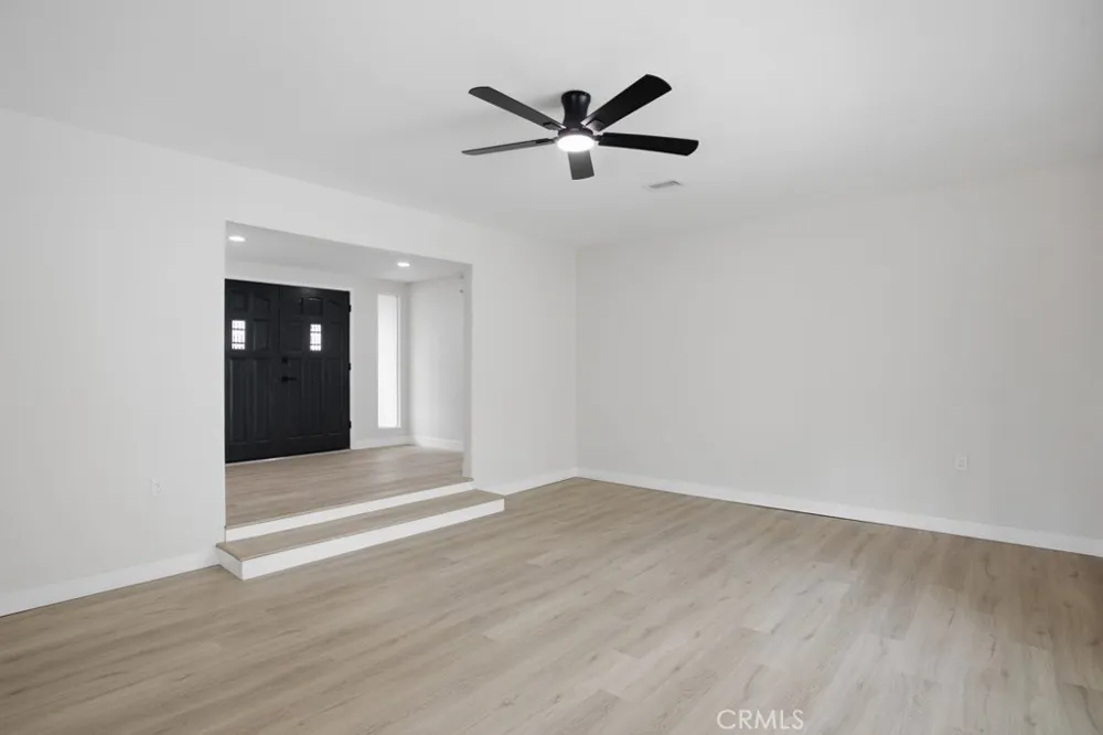 41674 Mayberry Avenue Hemet, CA 92544