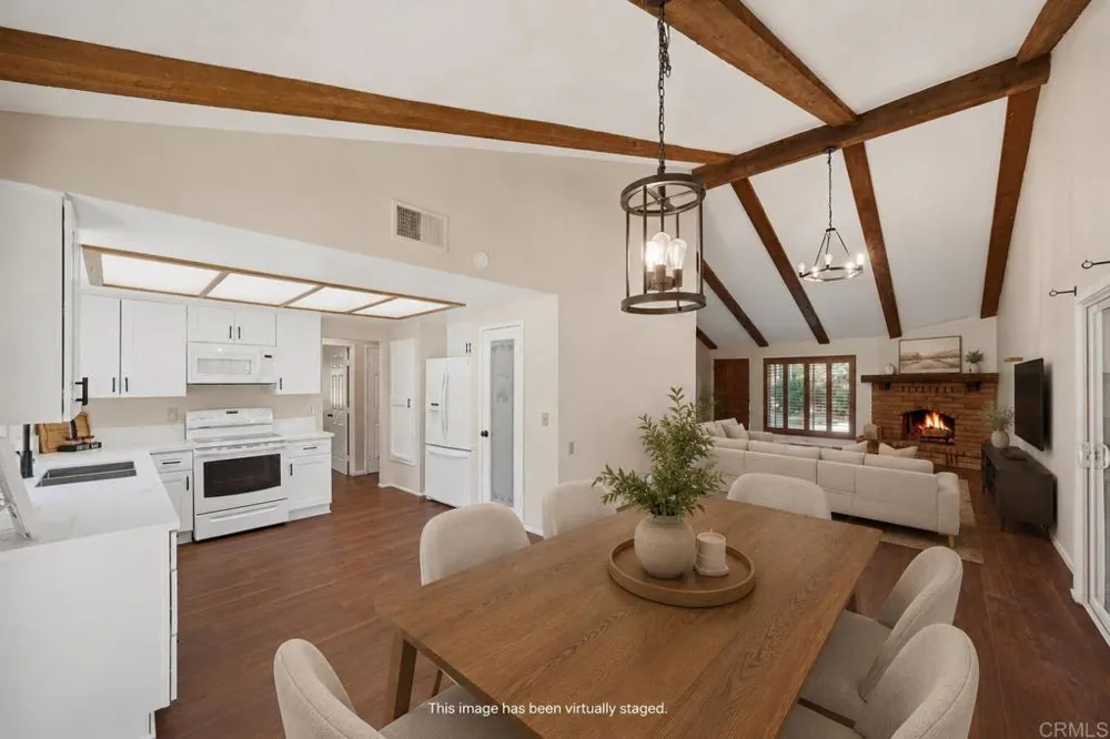 711 De Luz Road Fallbrook, CA 92028