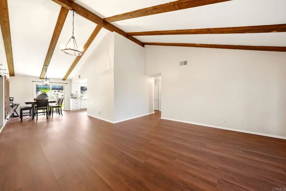 711 De Luz Road Fallbrook, CA 92028