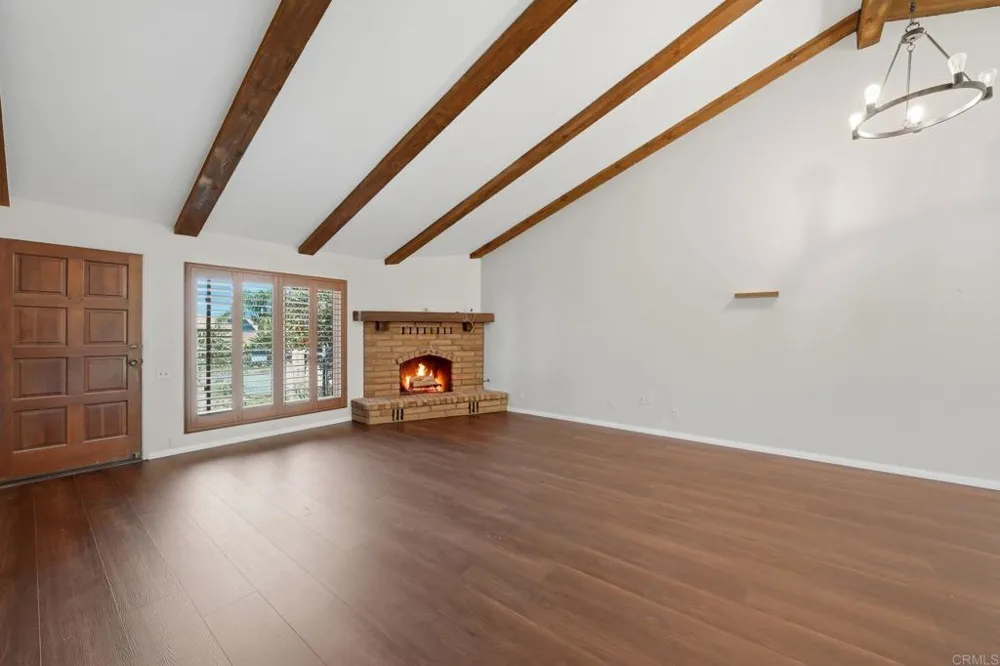 711 De Luz Road Fallbrook, CA 92028