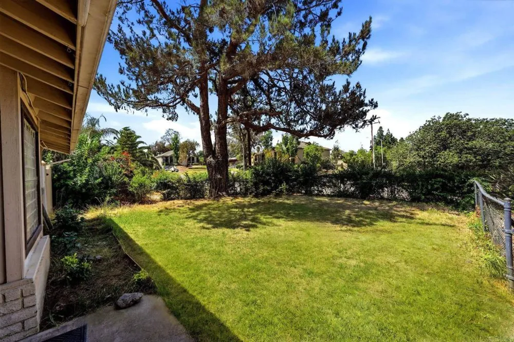 711 De Luz Road Fallbrook, CA 92028
