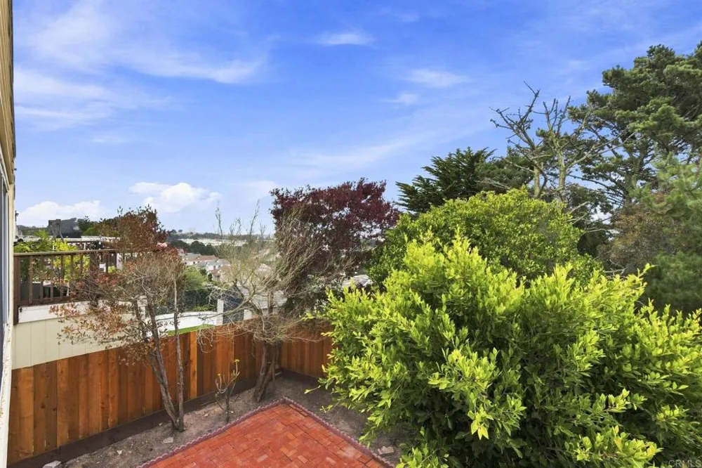 69 Norwood Avenue Daly City, CA 94015