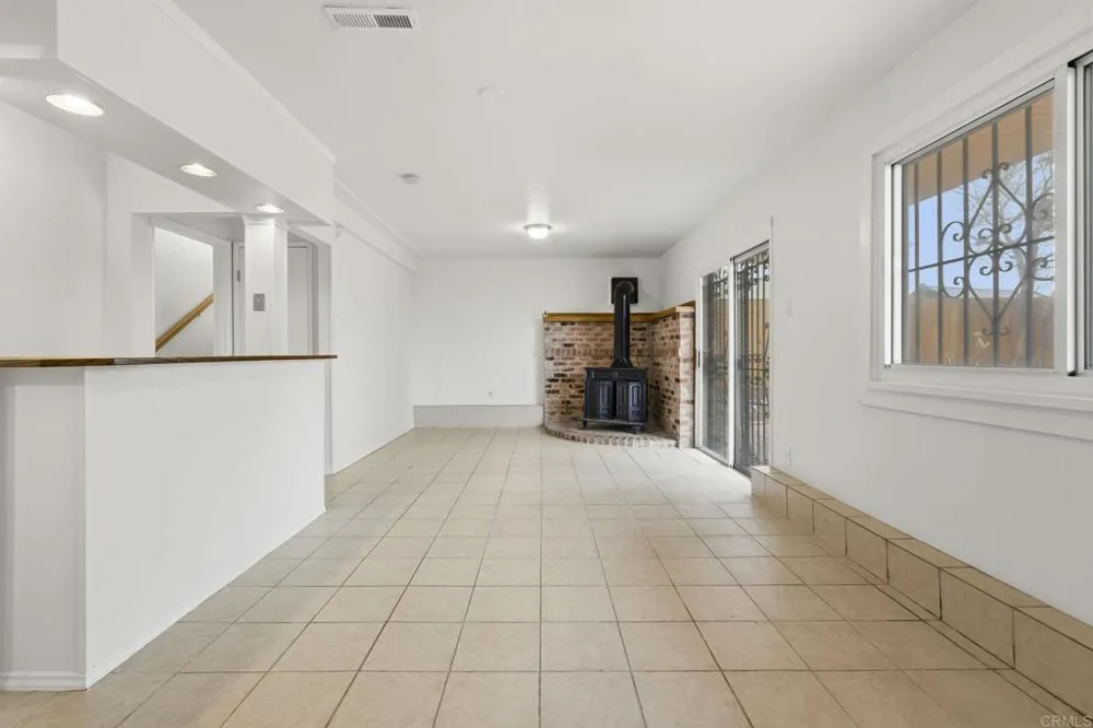 69 Norwood Avenue Daly City, CA 94015