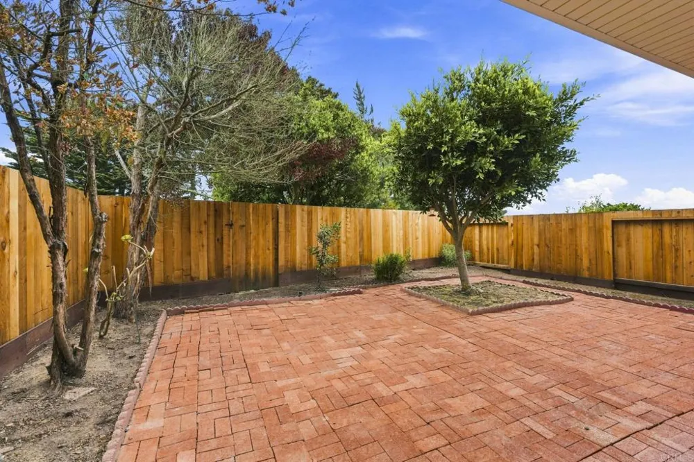 69 Norwood Avenue Daly City, CA 94015